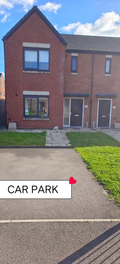 맨체스터 Free Car Park And Walk To Coop, Etihad , Piccadilly 아파트 외부 사진